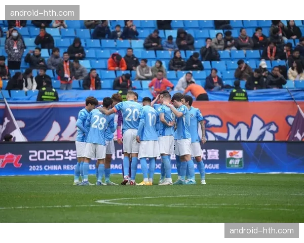 深圳新鹏城主场五球大胜三镇 韦斯利本科维奇双双梅开二度